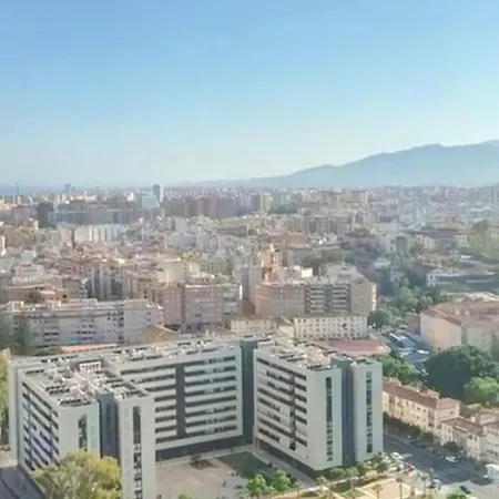 Happy Travel Urban Sky 25f Malaga