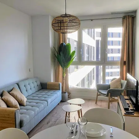 Happy Travel Urban Sky 25f Apartment Malaga